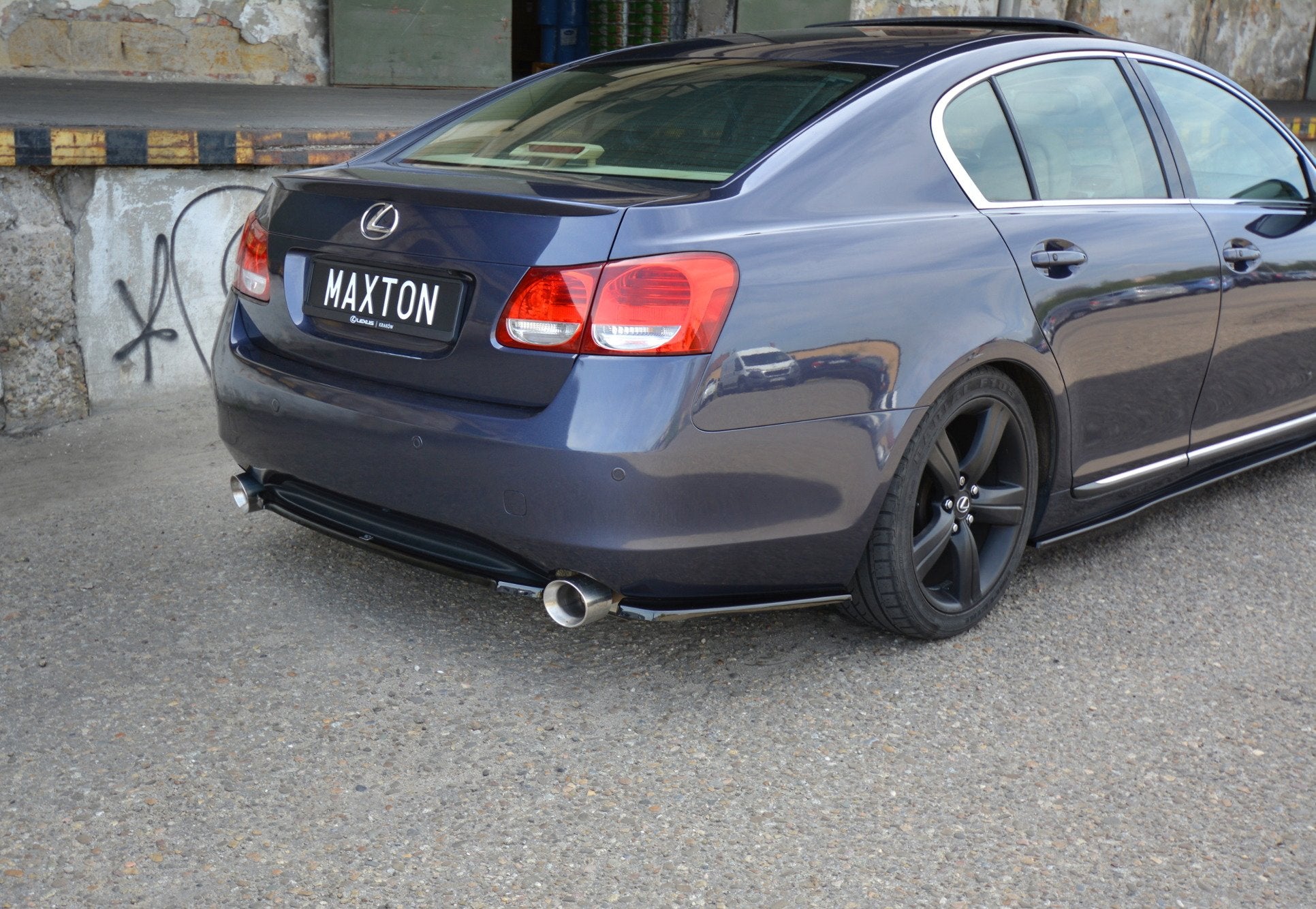 CENTRAL REAR SPLITTER LEXUS GS MK.3