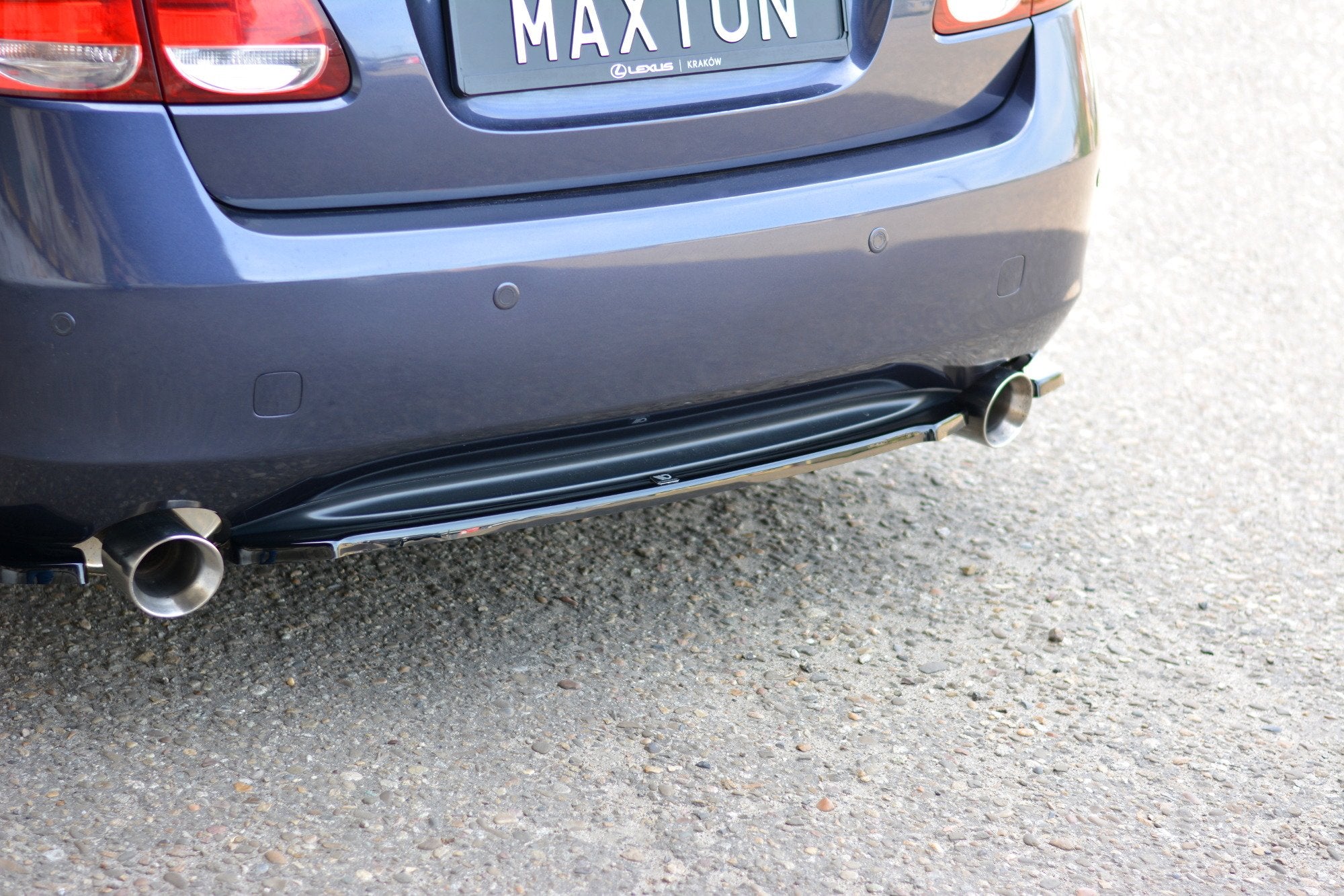 CENTRAL REAR SPLITTER LEXUS GS MK.3