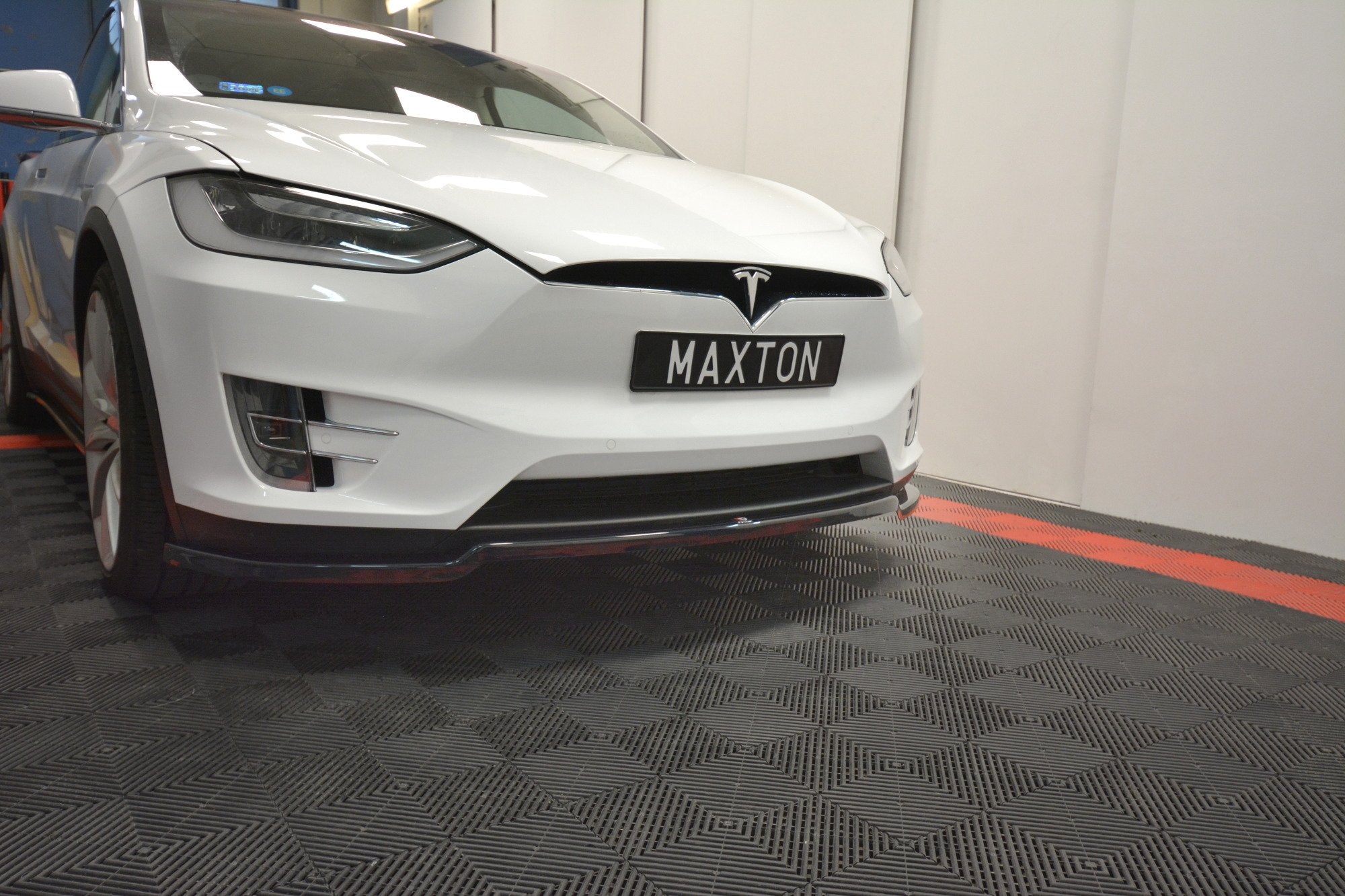 FRONT SPLITTER V.1 TESLA MODEL X