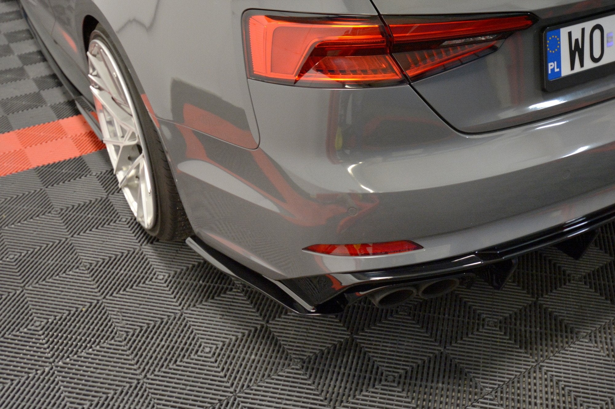 Rear Side Splitters Audi S5 F5 Coupe