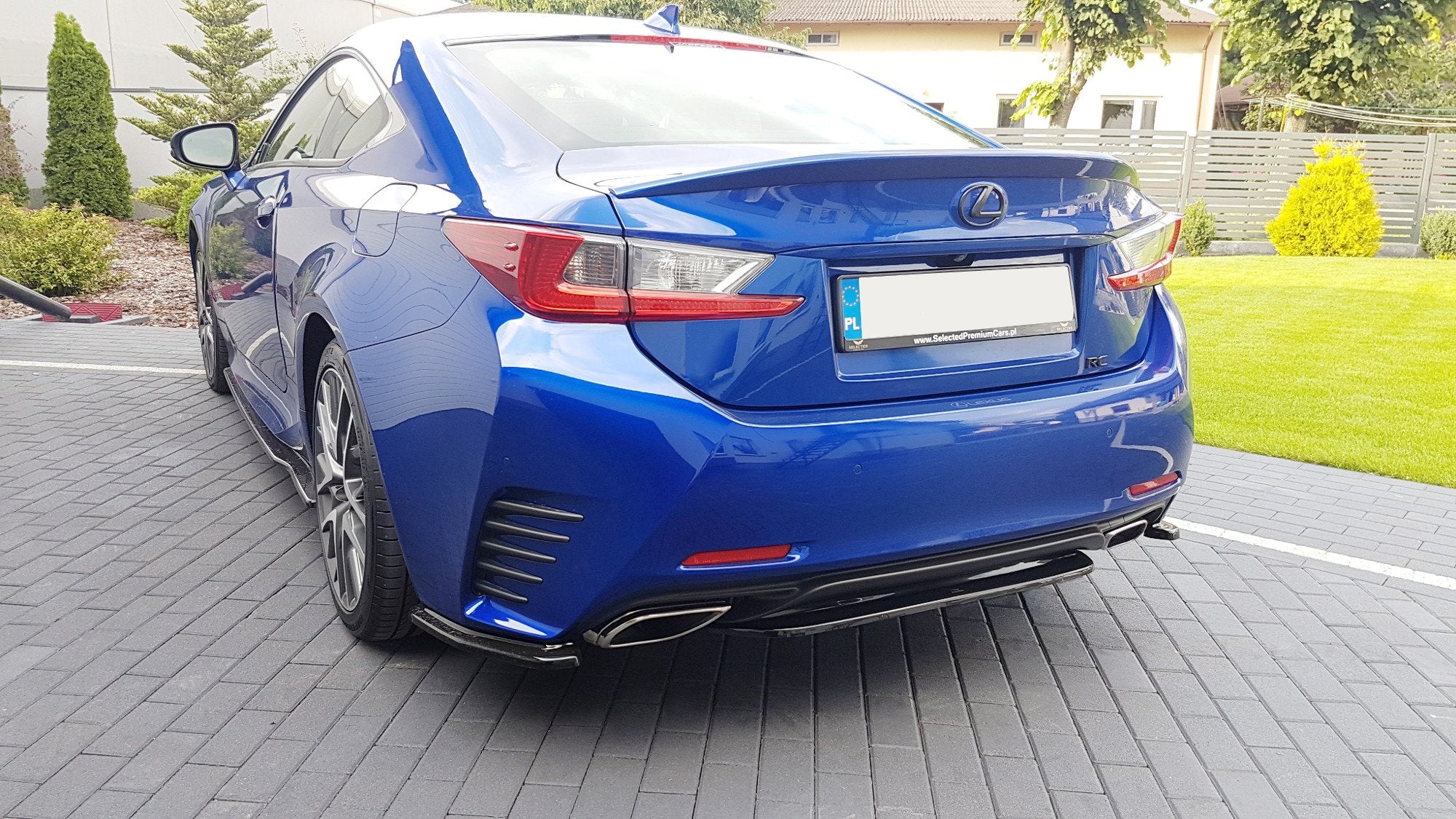 CENTRAL REAR SPLITTER (WITHOUT VERTICAL BARS) Lexus Rc 