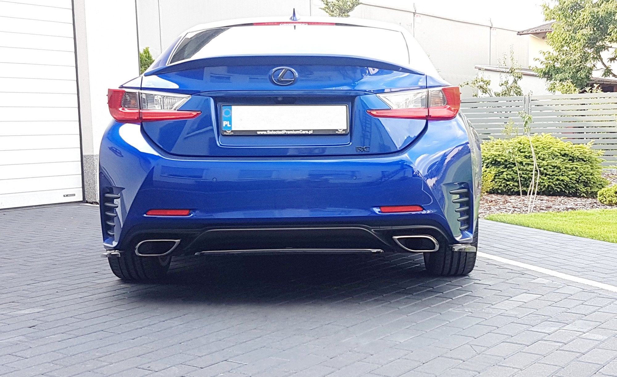 CENTRAL REAR SPLITTER (WITHOUT VERTICAL BARS) Lexus Rc