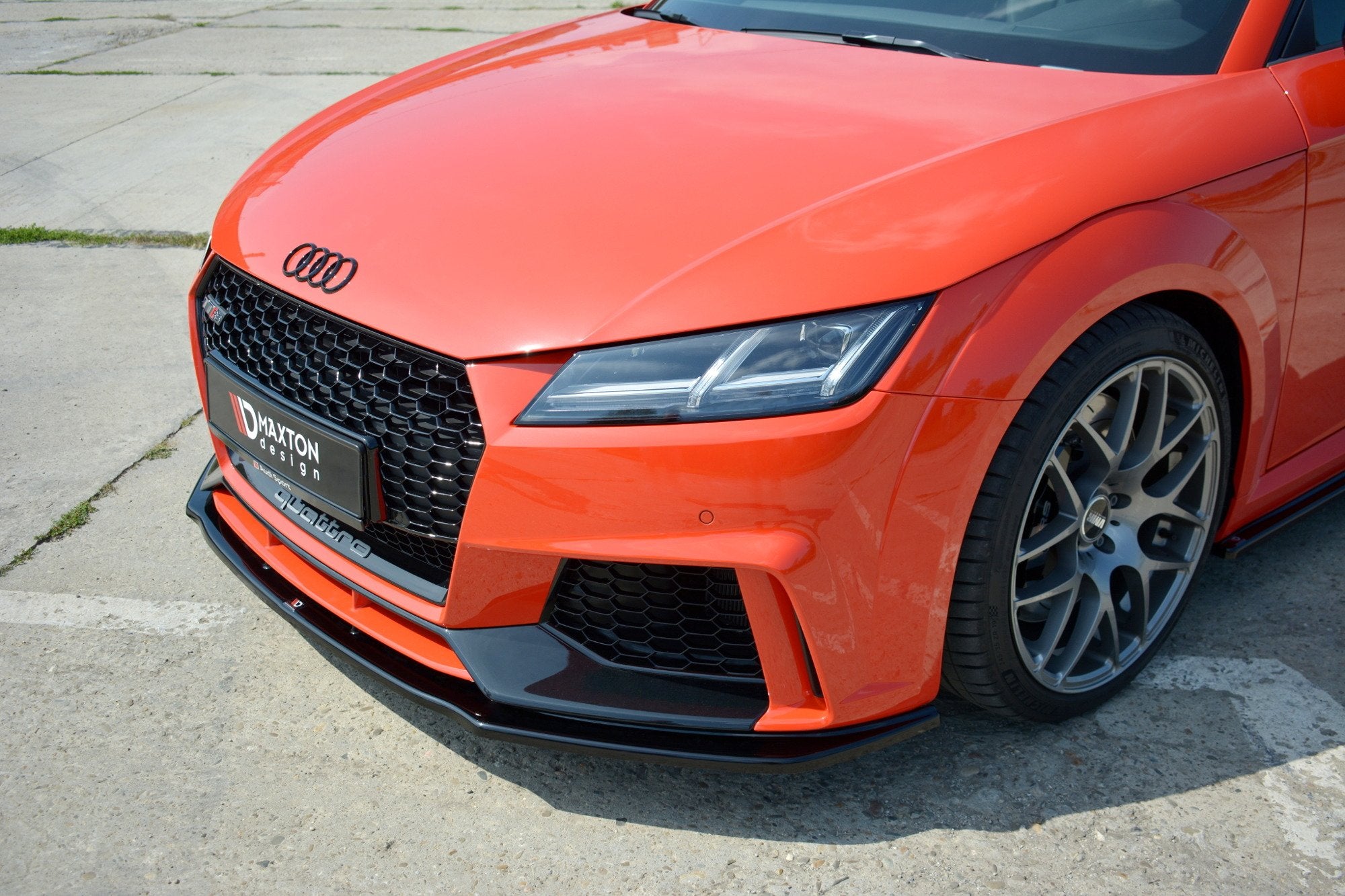 Front Splitter V.1 Audi TT RS 8S