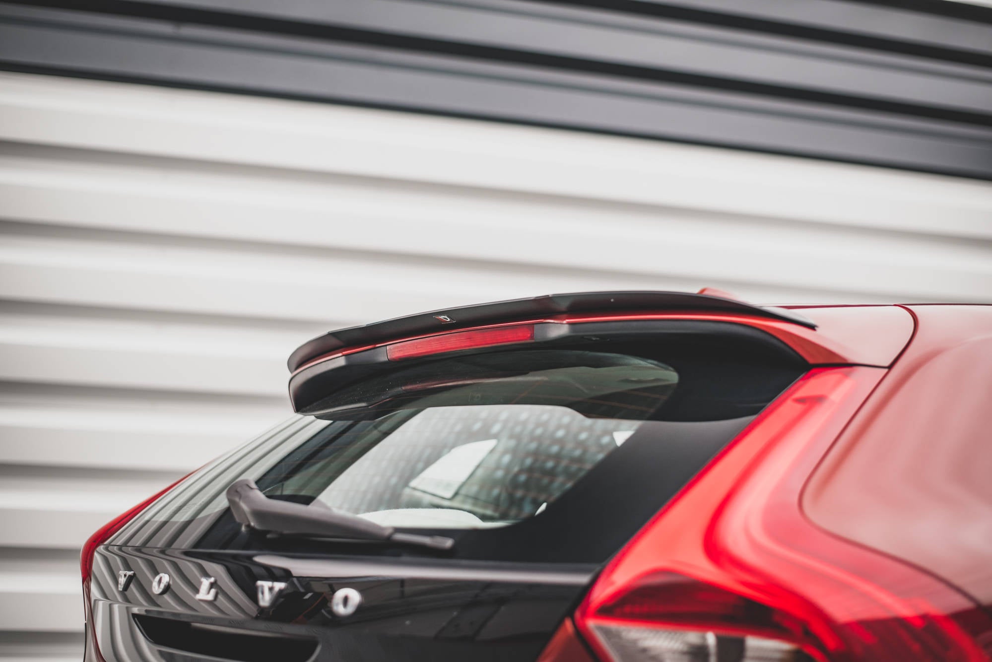 Spoiler Cap Volvo V40