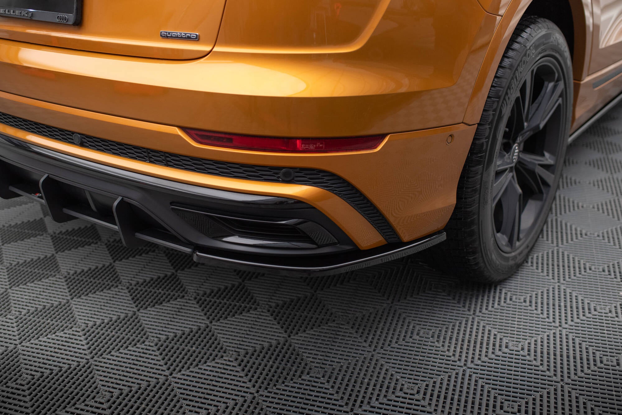 Rear Side Splitters Audi Q8 S-line