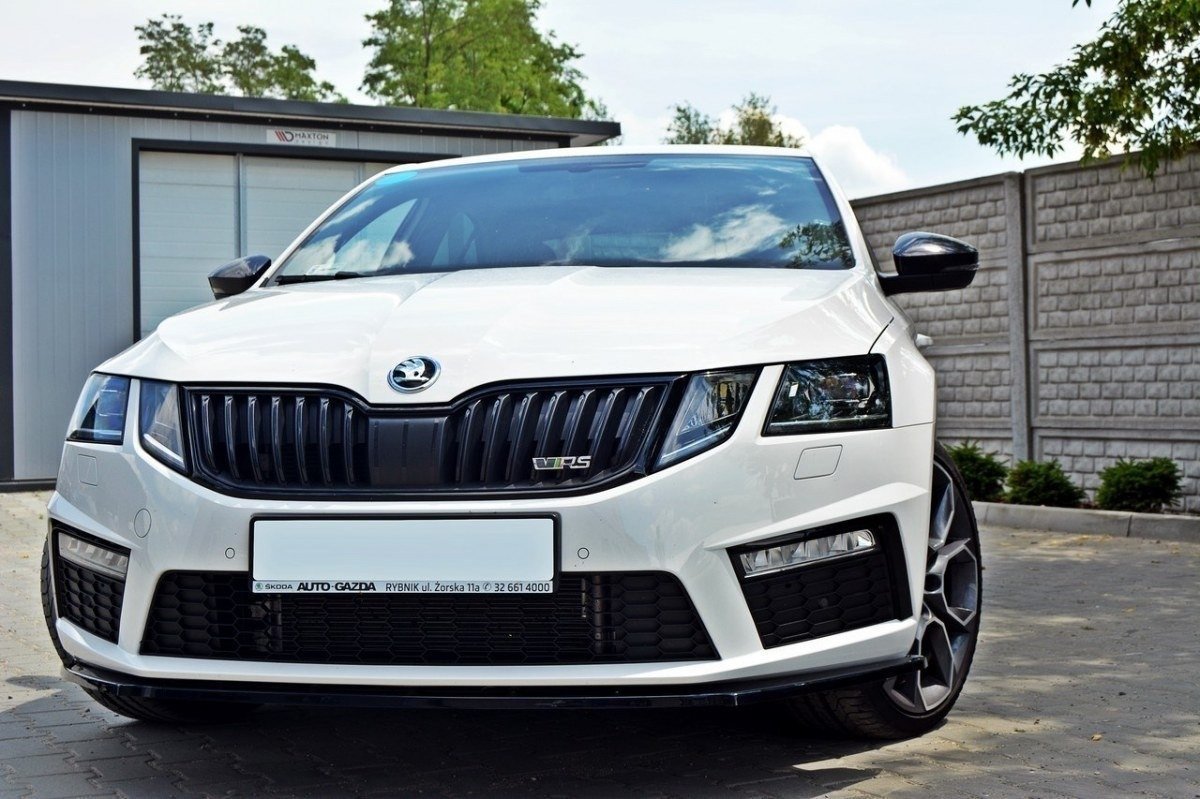 Front Splitter V.1 Skoda Octavia RS Mk3