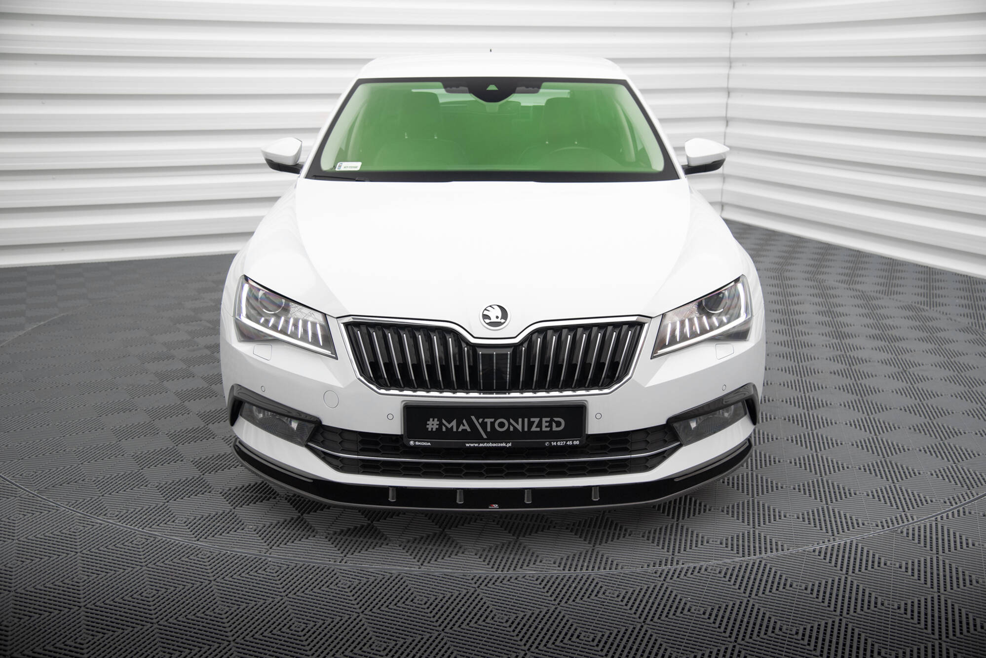 Front Splitter V.3 Skoda Superb Mk3