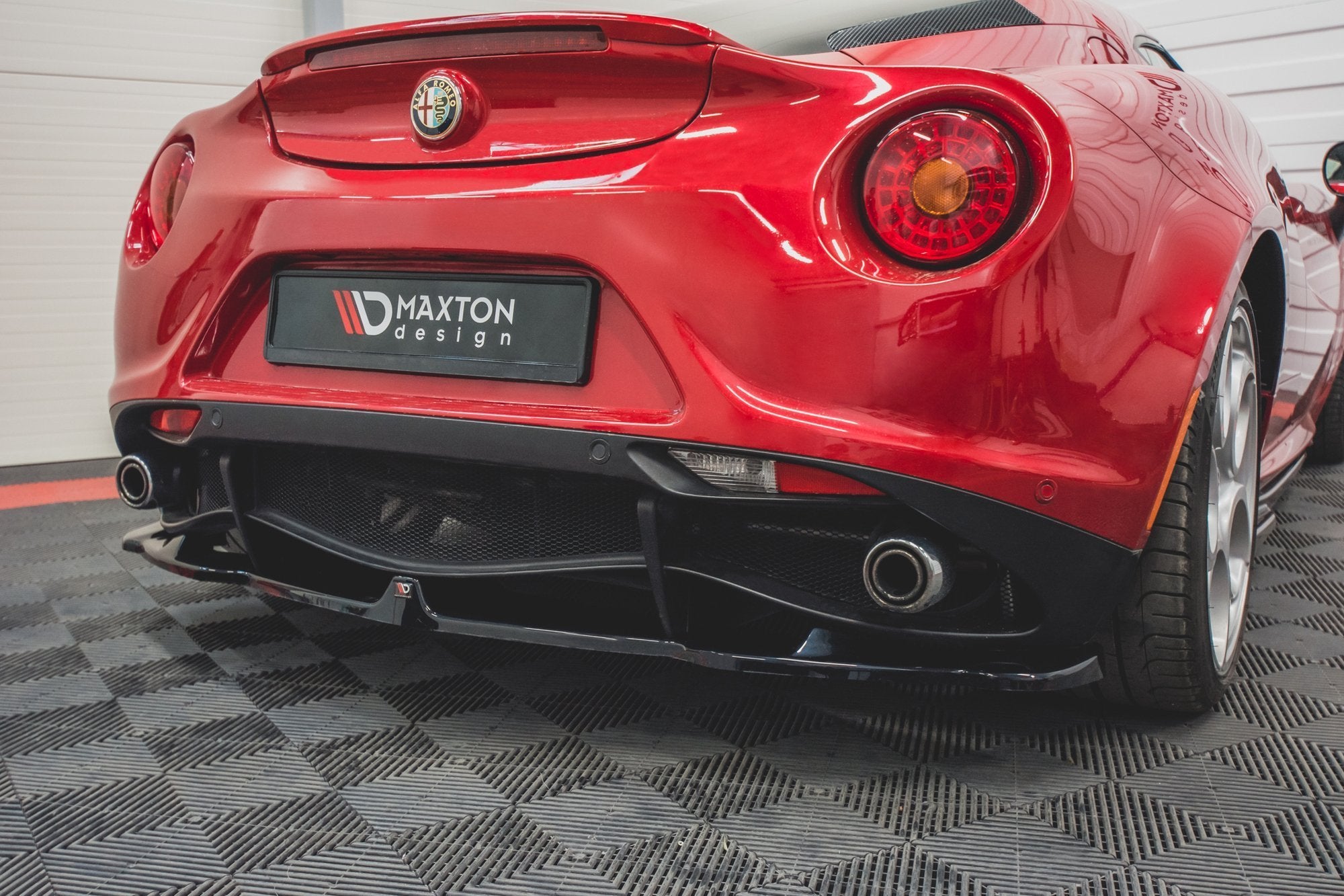 Central Rear Splitter Alfa Romeo 4C