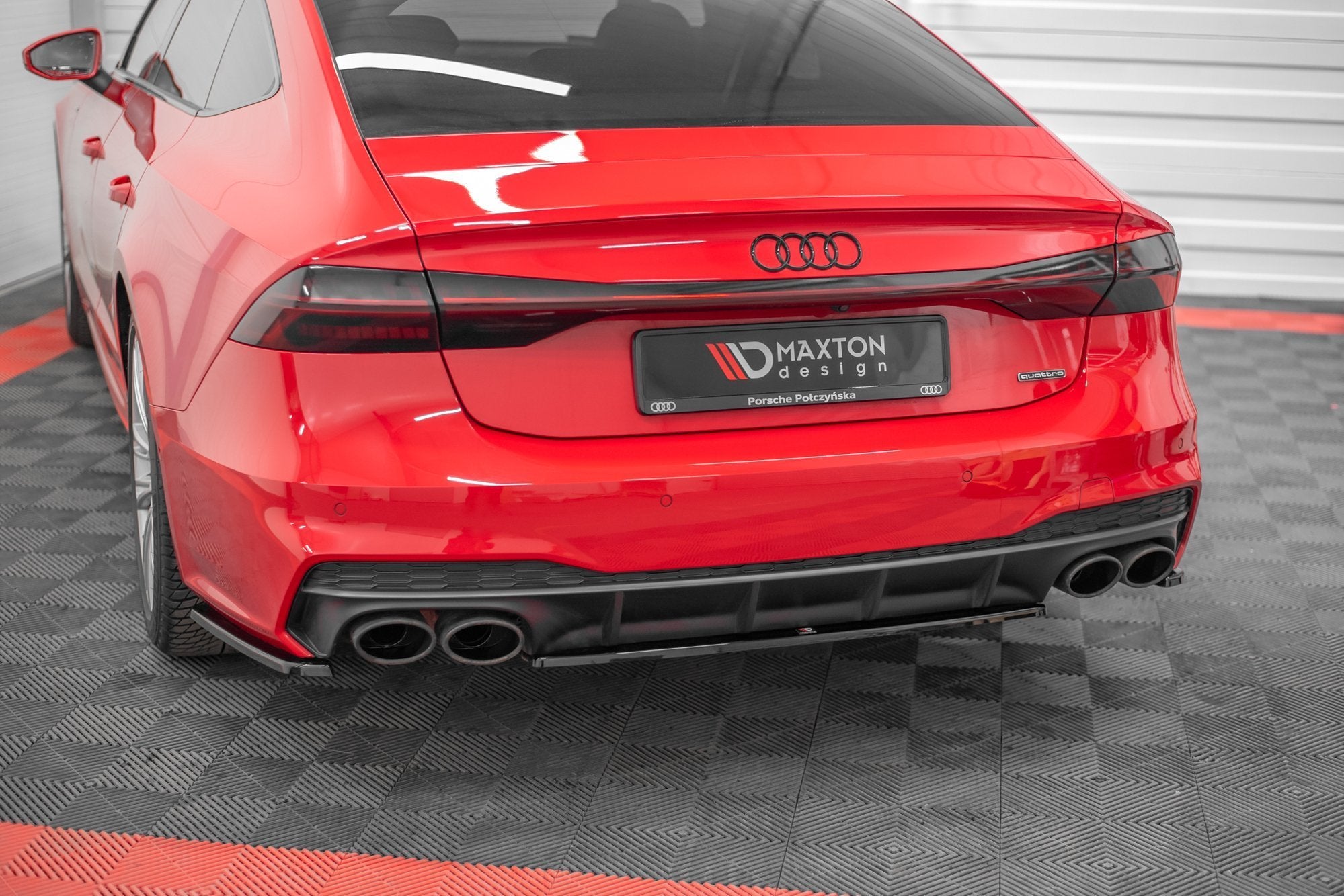 Central Rear Splitter Audi S7 C8