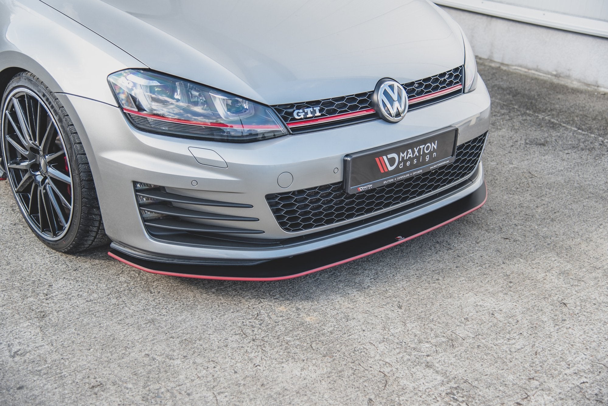 Street Pro Front Splitter VW Golf 7 GTI