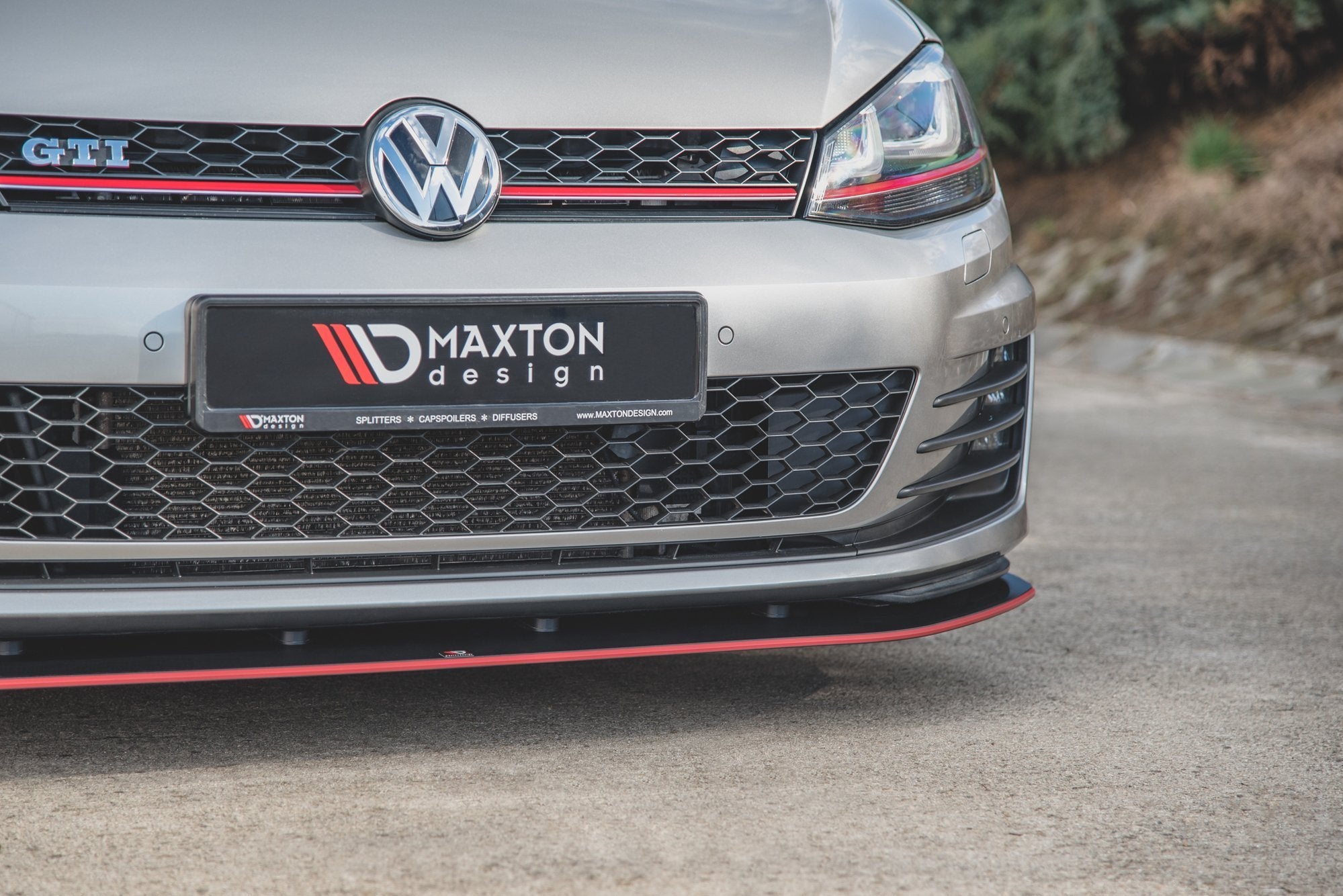 Racing Durability Front Splitter VW Golf 7 GTI