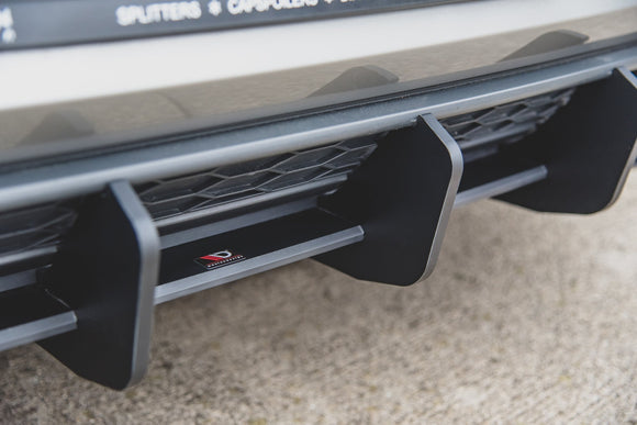 Street Pro Rear Diffuser V.2 VW Golf 7 GTI