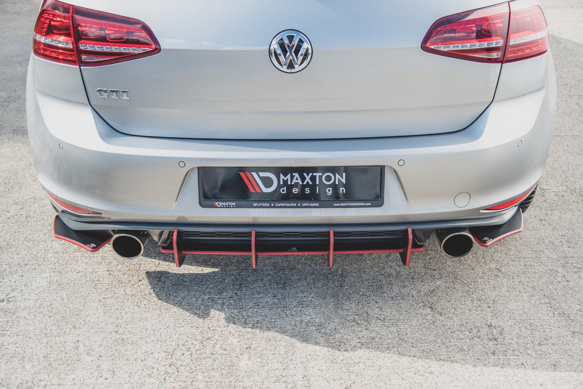 Street Pro Rear Side Splitters V.2 VW Golf 7 GTI