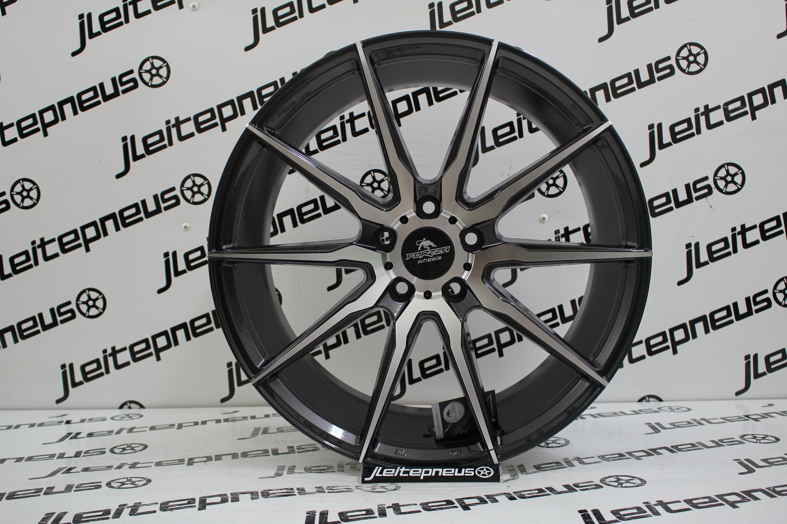 Jantes Novas Forzza City 19 5x112 8.5 ET40 - Fazemos Montagem/Envio