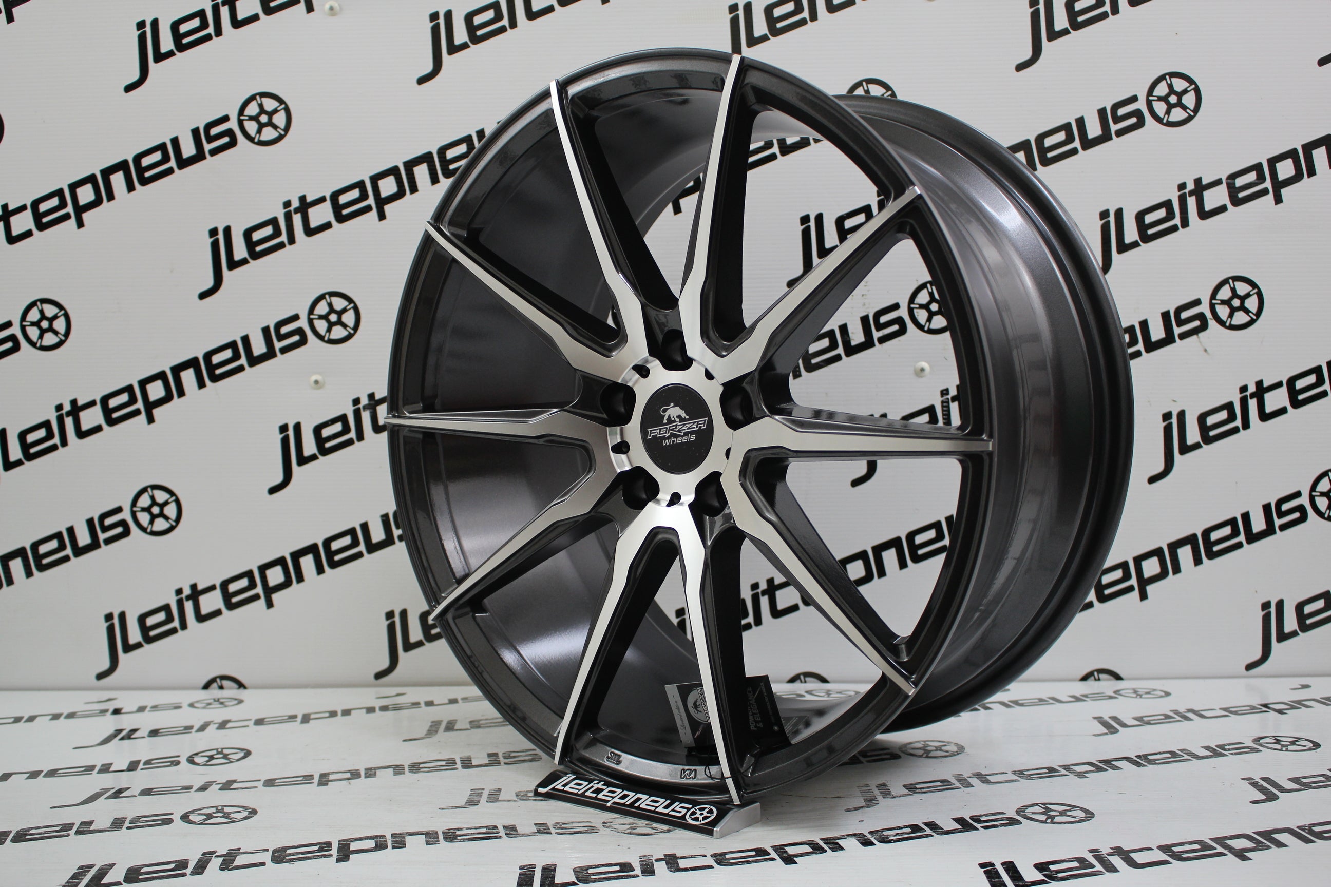 Jantes Novas Forzza City 19 5x112 8.5 ET40 - Fazemos Montagem/Envio