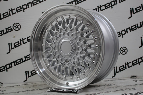 Jantes Novas Japan Racing JR9 15 4x100/108 7 ET20 - Fazemos Montagem/Envio