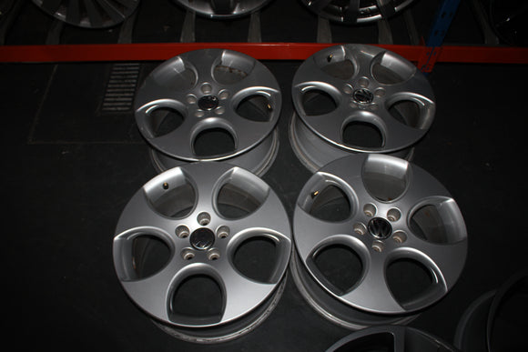 Jantes Originais VW 17 5x112 7.5 ET51  - Fazemos Montagem*/ Envio**