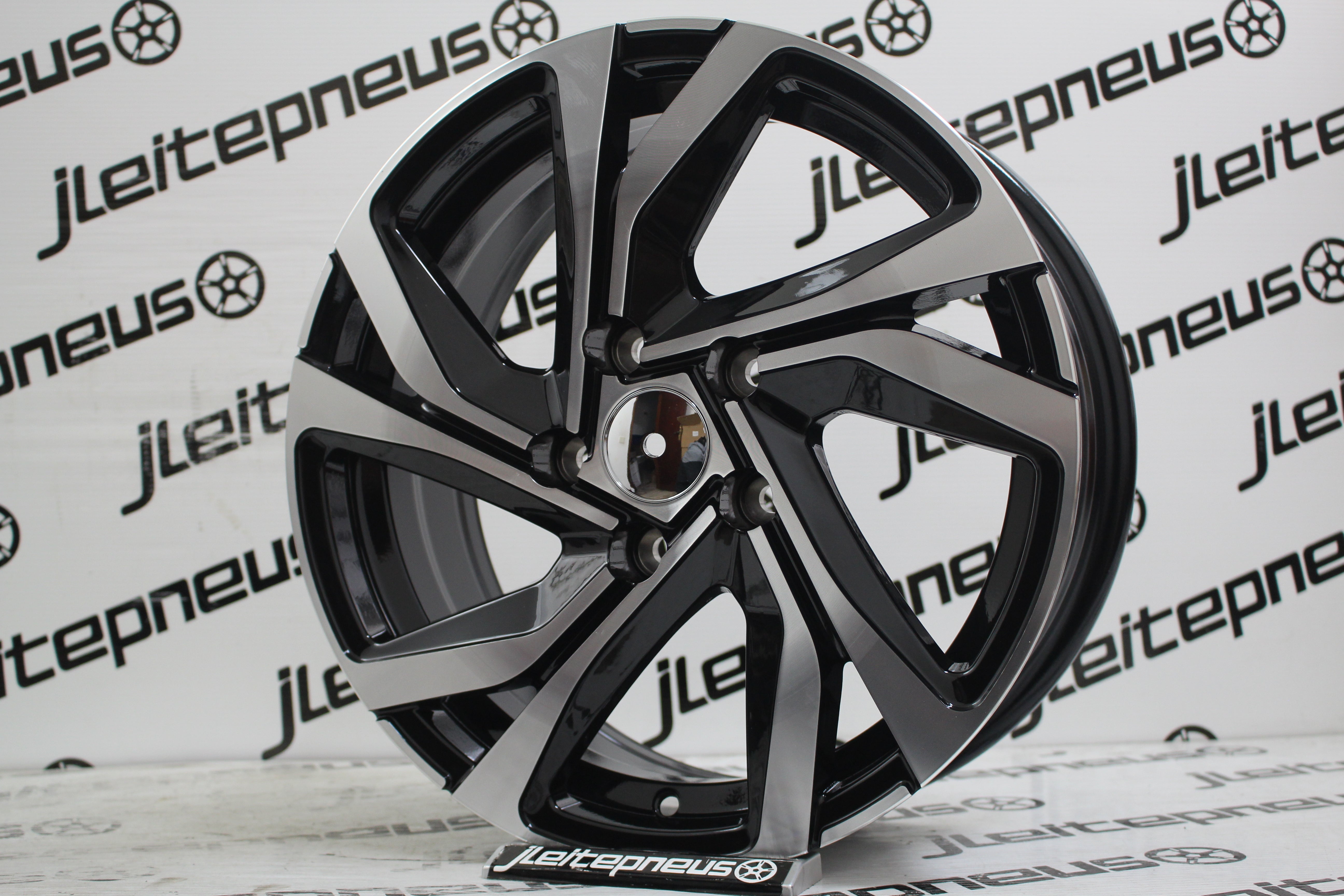 Jantes Novas Renault 16 5x114.3 6.5 ET35 - Fazemos Montagem/Envio