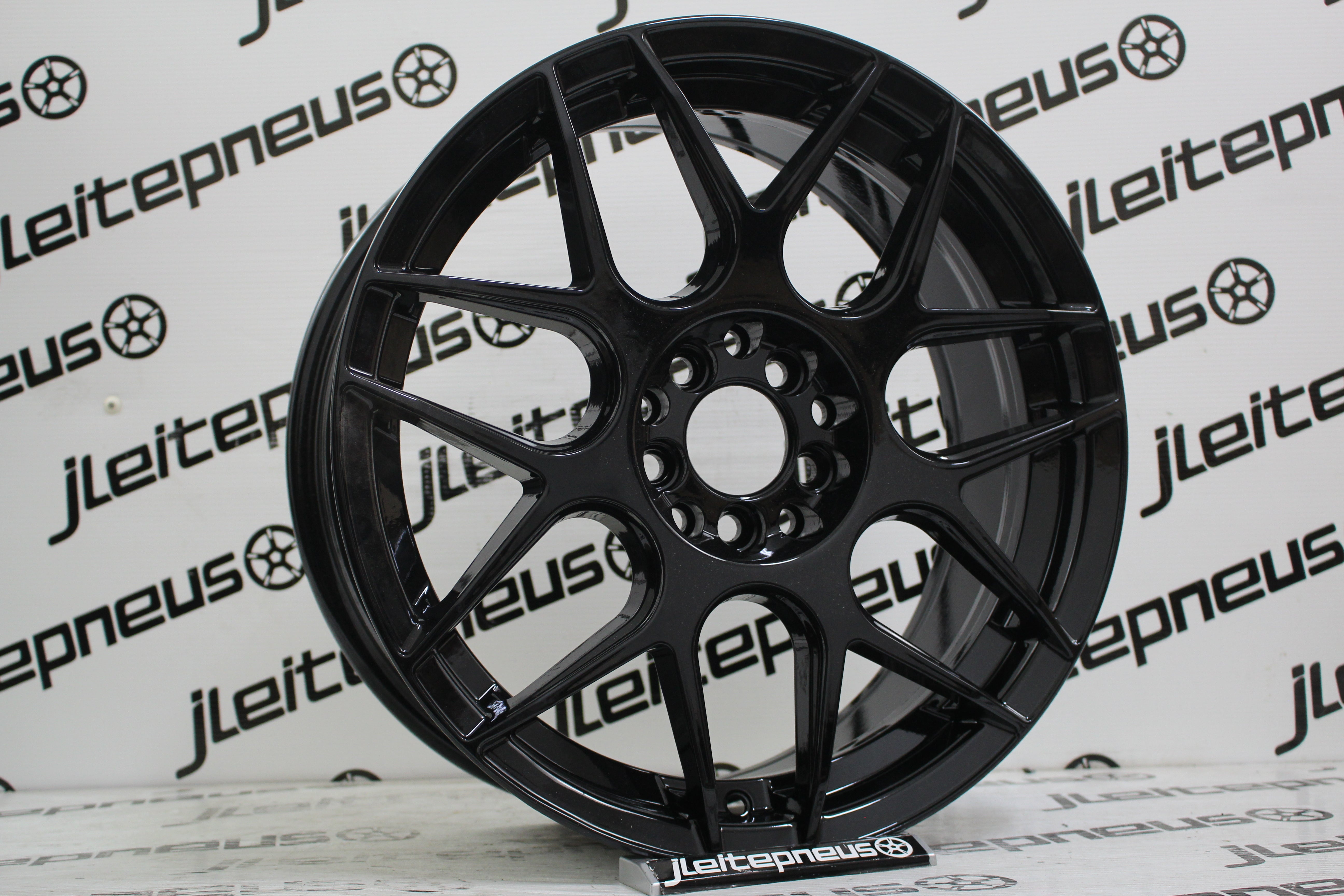 Jantes Japan Racing JR18 17 5x100/114.3 7 ET40 - Fazemos Montagem/Envio