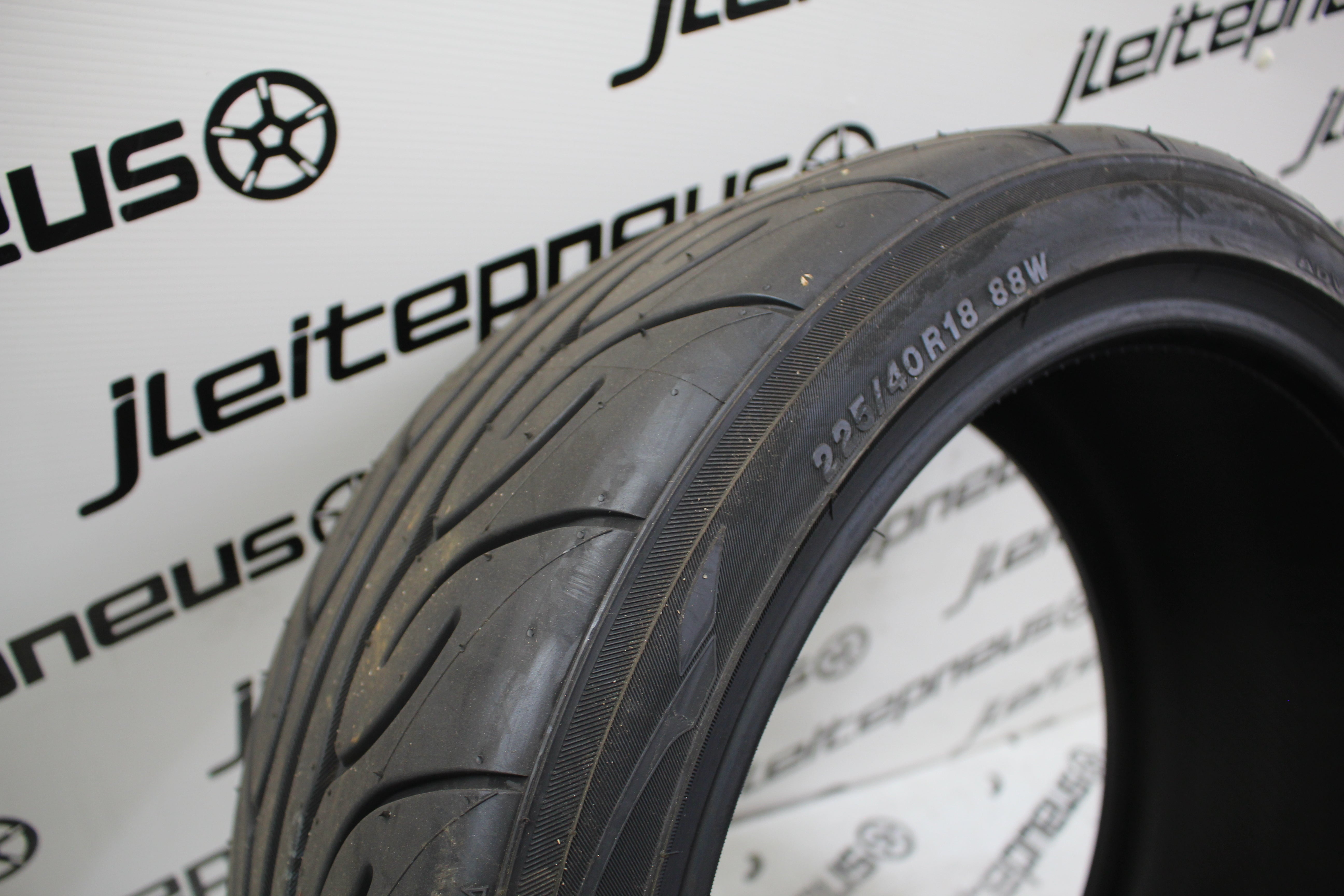 Pneus Novos Semi-Slick Yokohama Advan Neova AD08 RS 225/40/18 - Fazemos Montagem/Envio