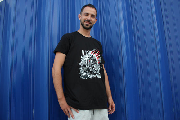 T-Shirt Preta J. Leite Pneus - A Rodar com Qualidade desde 2010 - G1