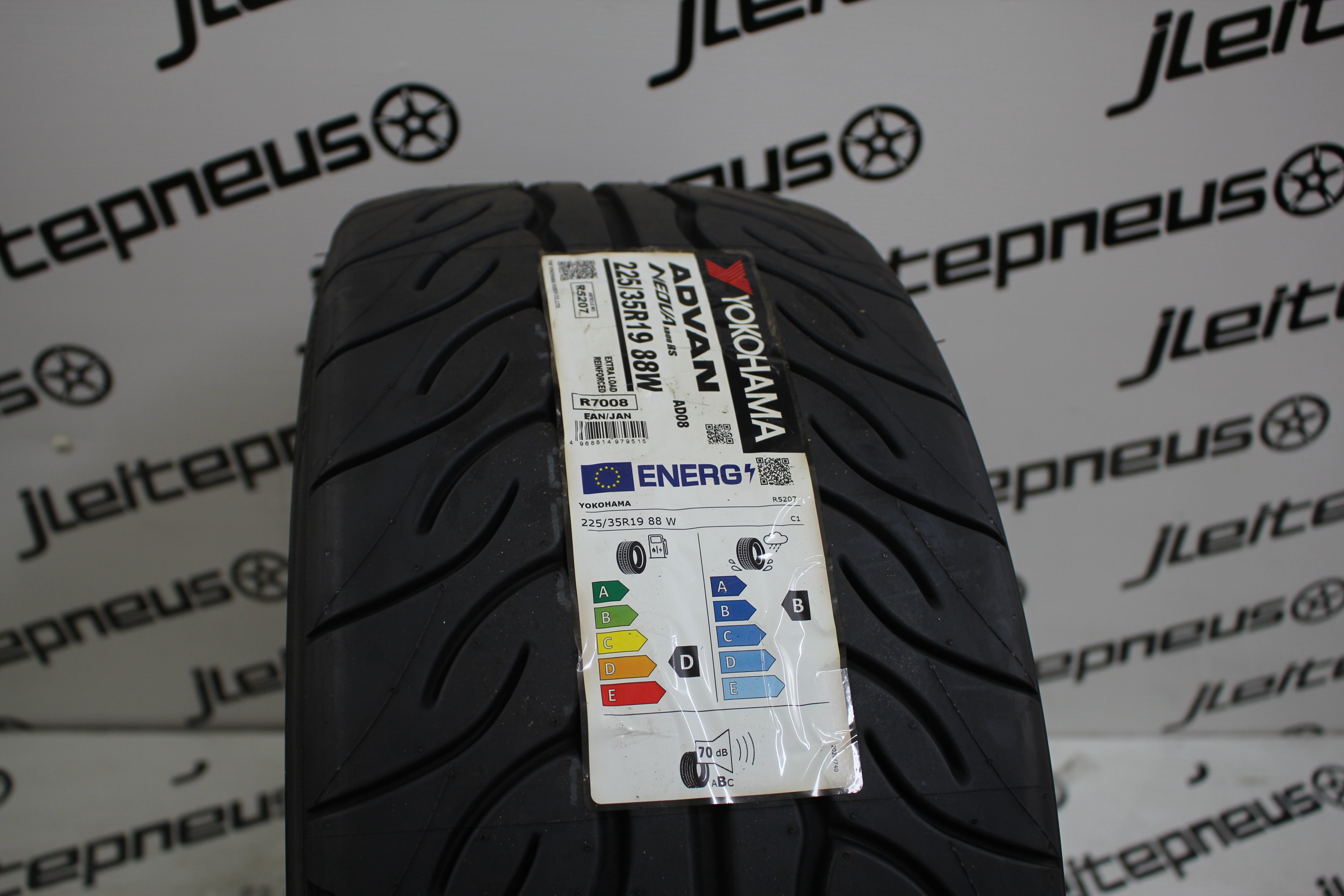 Pneus Novos Semi-Slick Yokohama Advan Neova AD08 RS 225/35/19 - Fazemos Montagem/Envio