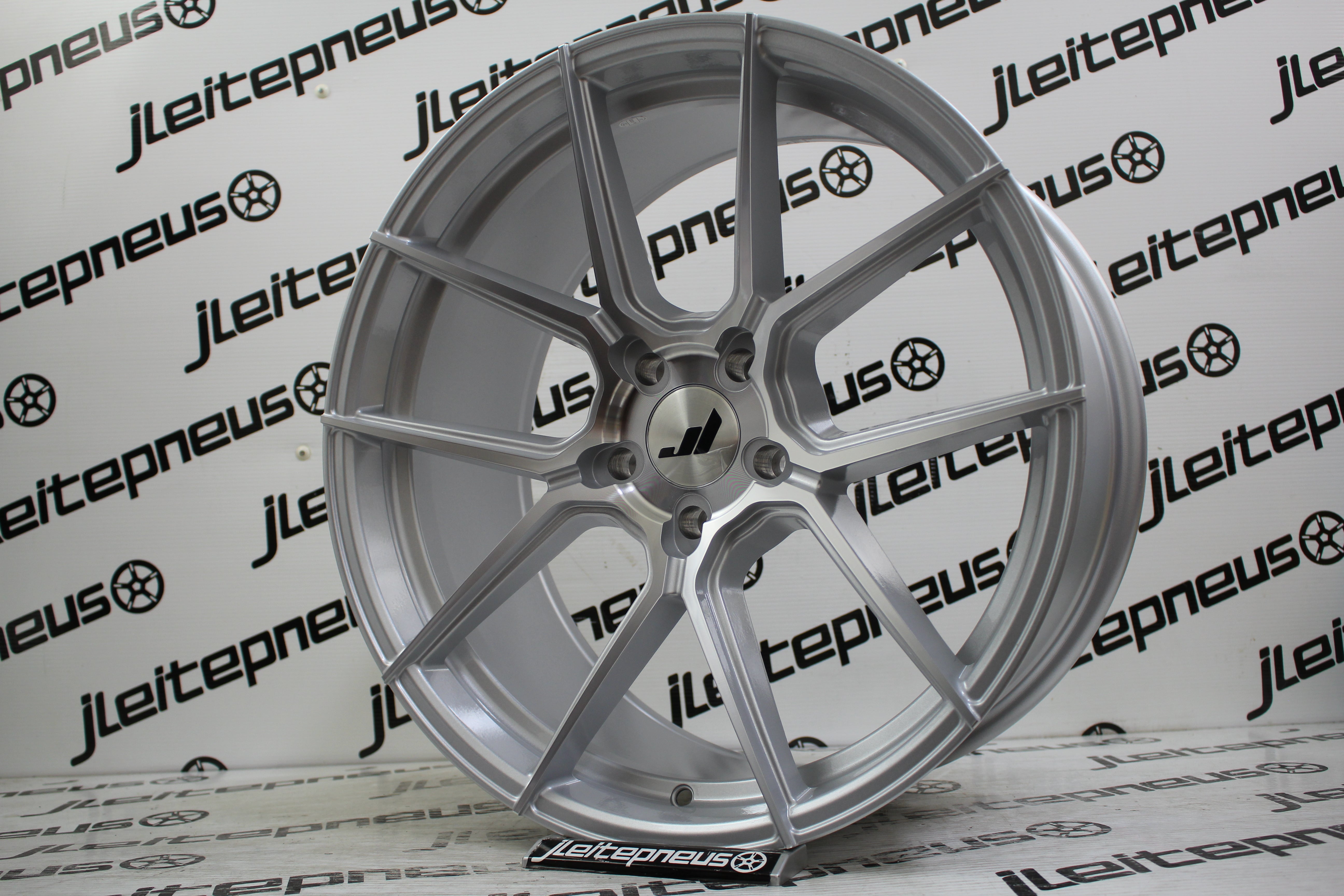 Jantes Novas Japan Racing JR30 19 5x112 9 ET20 - Fazemos Montagem/Envio