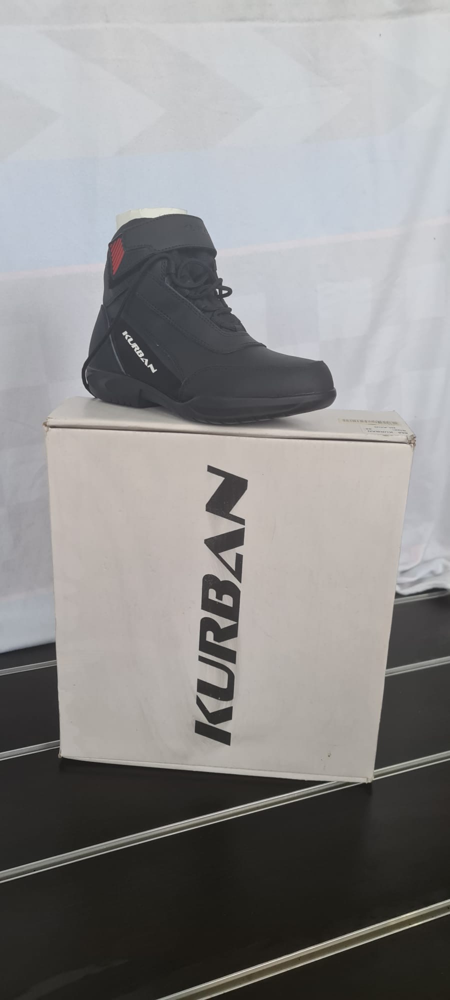 Botas Kurban Saturn