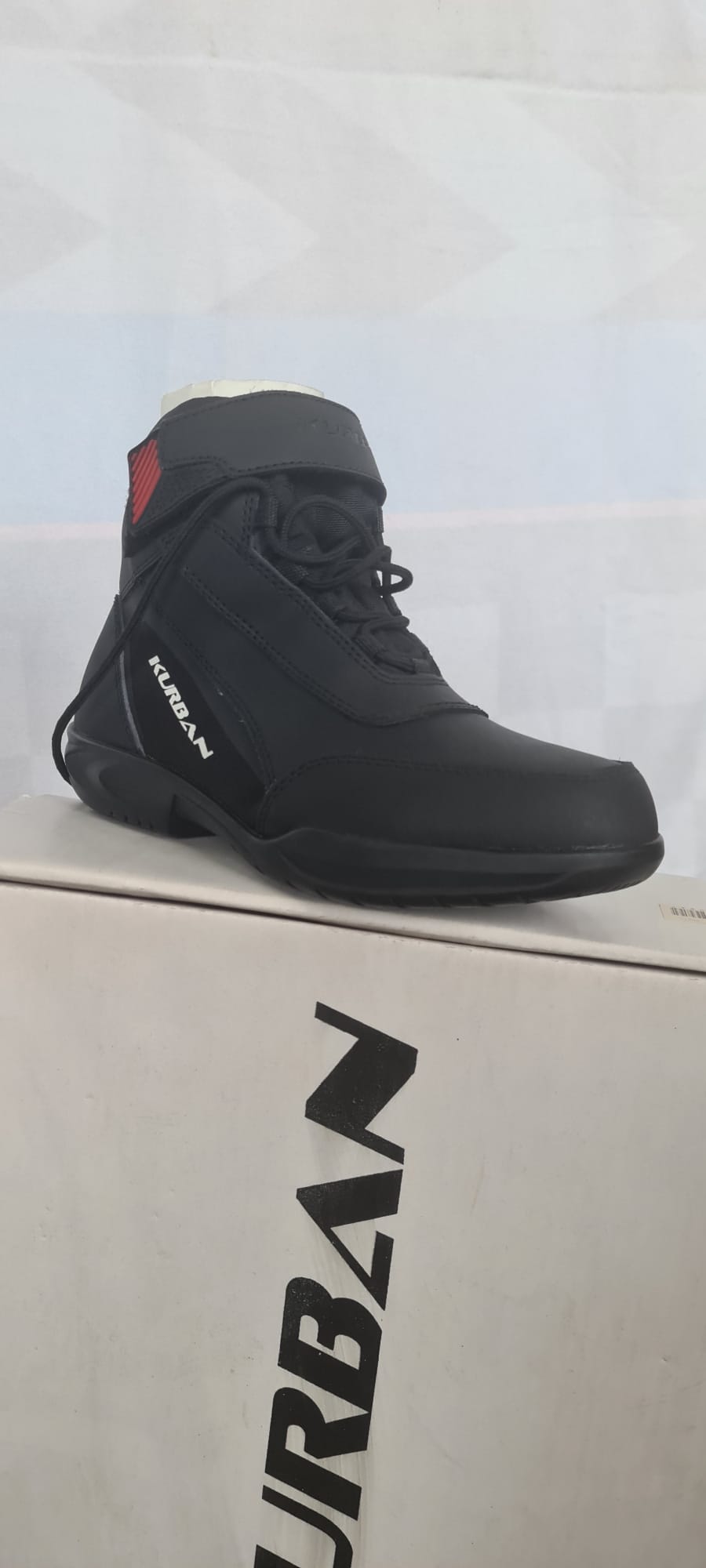 Botas Kurban Saturn