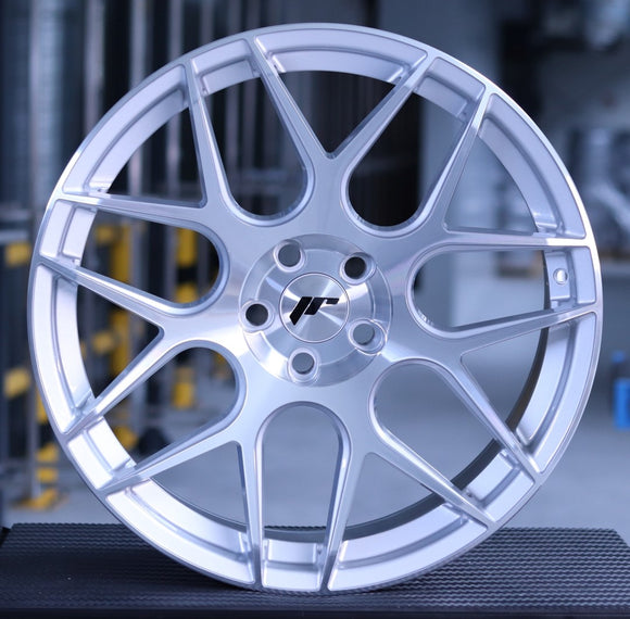 JR Wheels JR18 20x8,5 Silver Machined