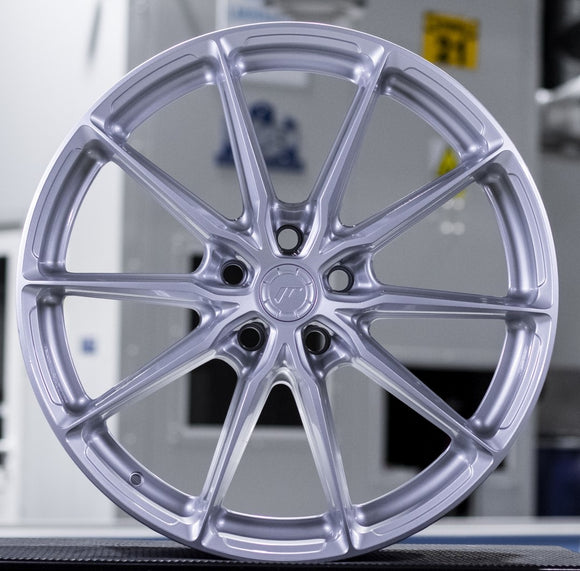 JR Wheels JR37 21x9 Gloss Silver