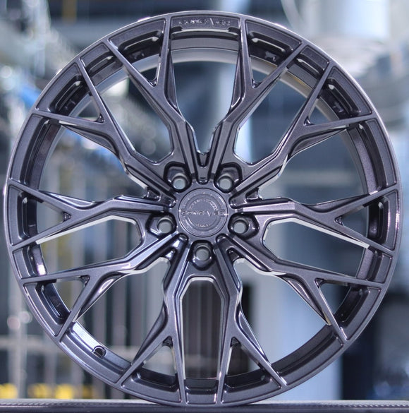 Concaver CVR1 20x10,5 Gloss Graphite