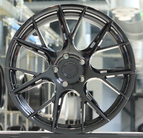 JR Wheels JR42 19x9,5 Gloss Black