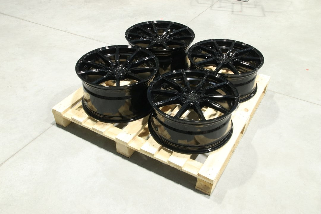 Set of CVR4 20x8,5 ET45 + 20x10 ET40 5x130 Platinum Black
