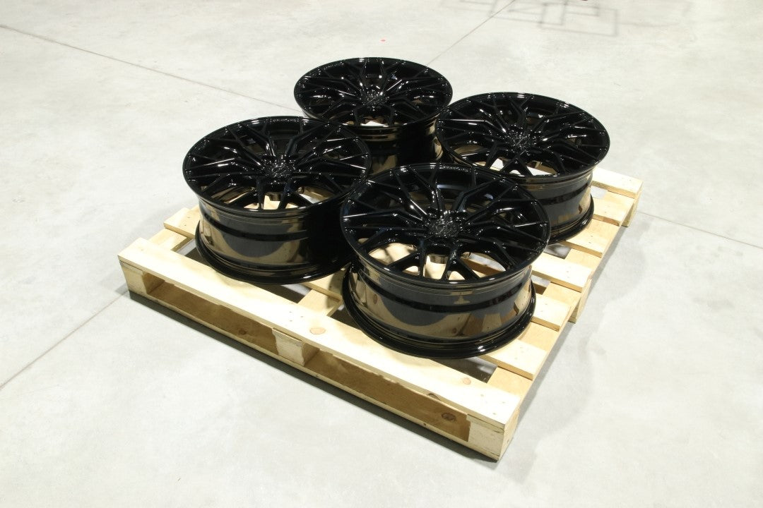 Set of CVR1 19x8,5 ET30 5x108 Gloss Black