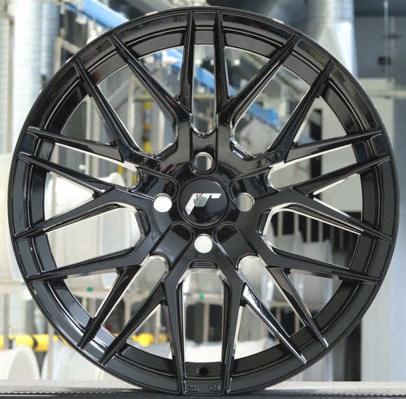 JR Wheels JR28 17x8 Gloss Black