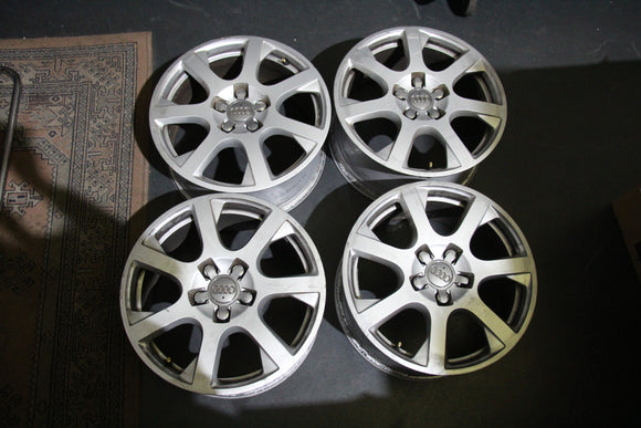 Jantes Originais Audi 17 5x112 8 ET39  - Fazemos Montagem*/ Envio**