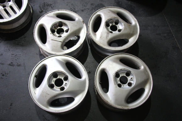 Jantes Usadas Opel 14 4x100 5.5 ET49  - Fazemos Montagem*/ Envio**