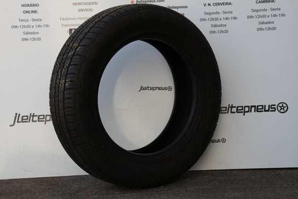 Pneus Continental 4x4 Contact 235/60R18 103H de 2015