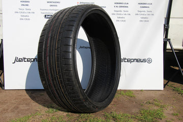 Pneus Accelera Iota 235/30 ZR22 90W de 2015