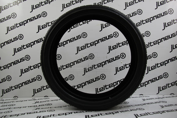 Pneus Accelera Iota ST-68 235/30ZR22 90W XL de 2015