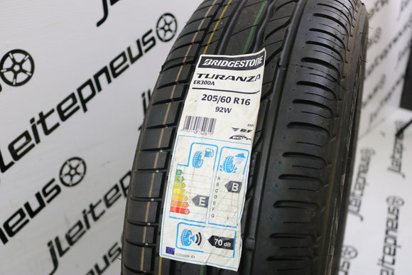 Pneus Novos Bridgestone RFT 205/60R16 (Dot20)