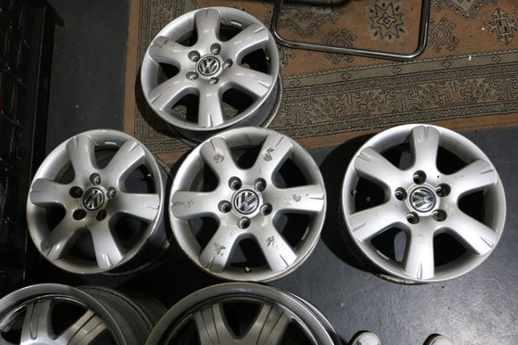 Jantes VW 16 5X120 6.5 ET51  - Fazemos Montagem*/ Envio**